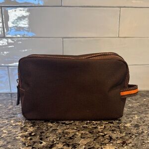 Clinique Brown Canvas Zipper Toiletry Bag Dopp Kit